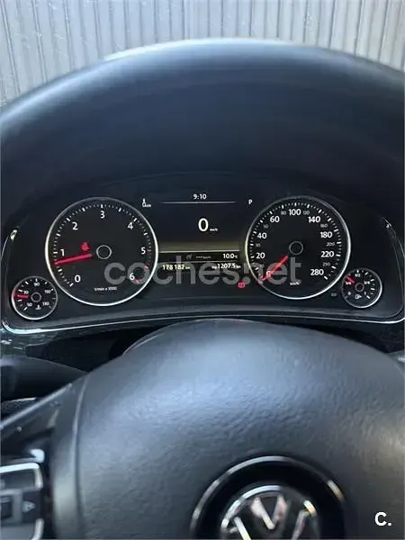 Second-hand VW Touareg 245 CP (180 kW) 2012 Negru SUV