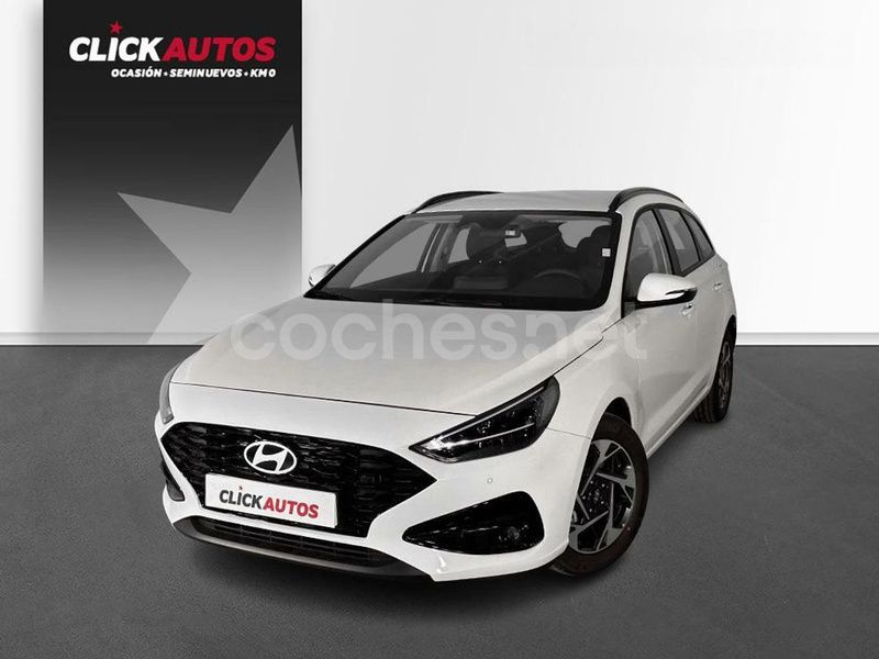 Blanco Usado 2024 Hyundai i30 Utilitario | 24.200 € (Caro) - Imagen 1/4
