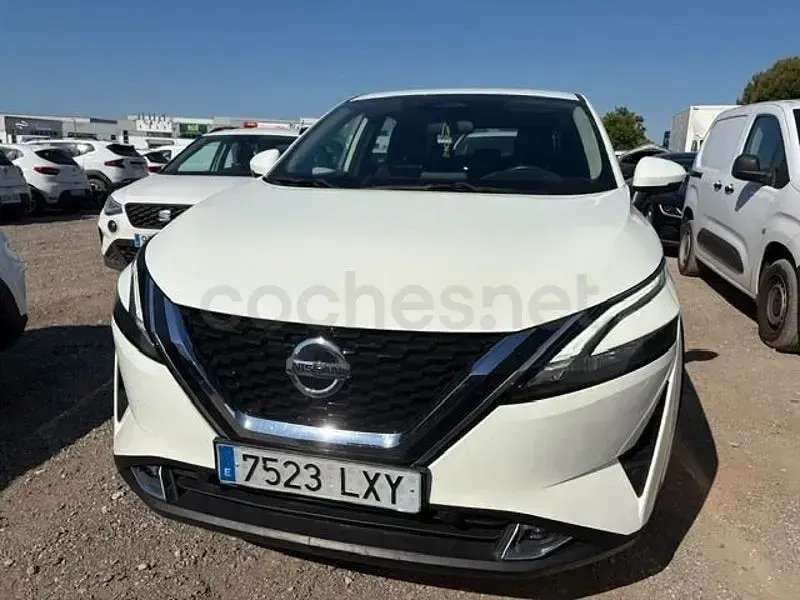 Usado Nissan Qashqai Acenta 140 CV (102 kW) 2022 Marrón SUV