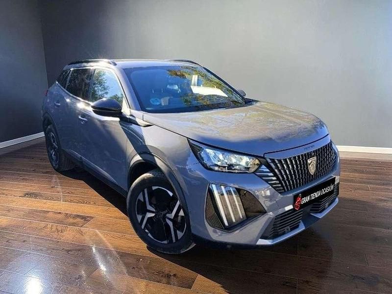 Usado Peugeot 2008 Allure 131 CV (96 kW) 2023 Gris SUV