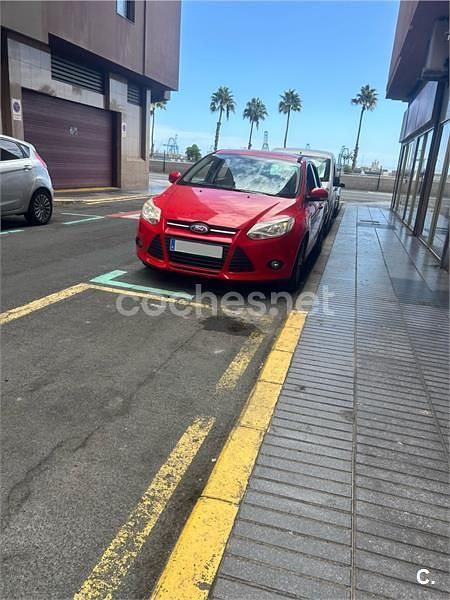 Rojo Usado 2014 Ford Focus Berlina | 7500 € (Precio justo) - Imagen 1/1