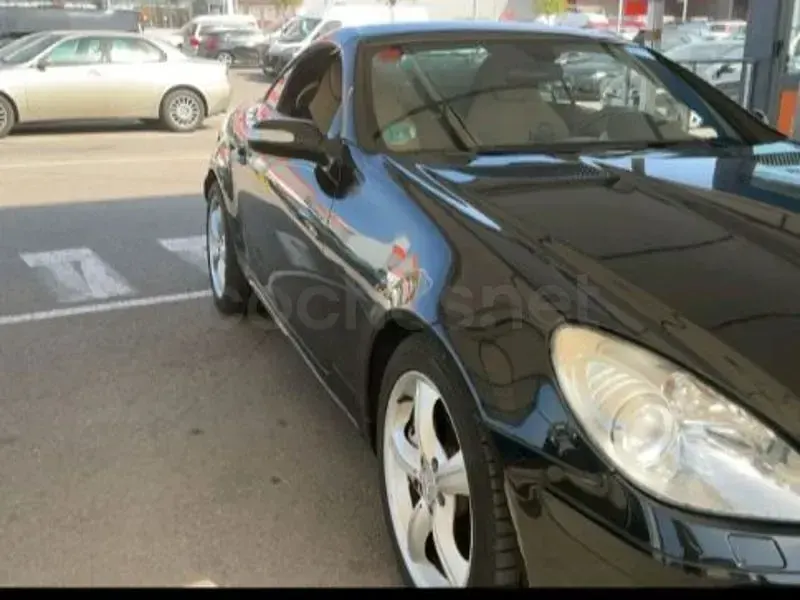 Usado Mercedes SLK350 272 CV (200 kW) 2006 Negro Descapotable