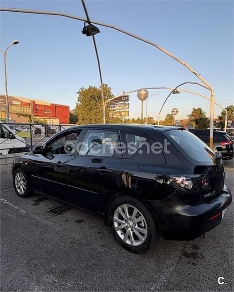 Negro Usado 2007 Mazda 3 Sportive Berlina | 3000 € (Buen precio) - Imagen 1/1