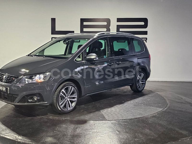 Gris / plata Usado 2022 Seat Alhambra XCELLENCE Monovolumen | 34.699 € (Caro) - Imagen 1/4