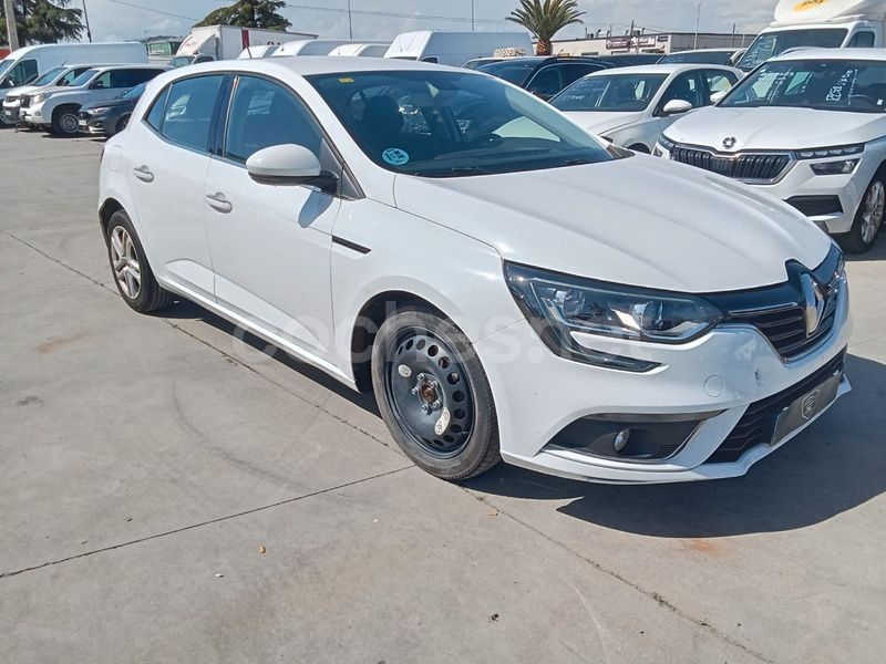 Blanco Usado 2022 Renault Mégane IV Equilibre Berlina | 8900 € (Buen precio) - Imagen 1/4