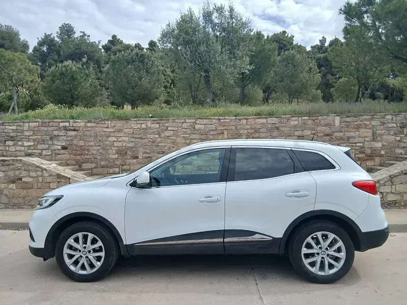Usado Renault Kadjar Intens 115 CV (84 kW) 2019 Beige SUV