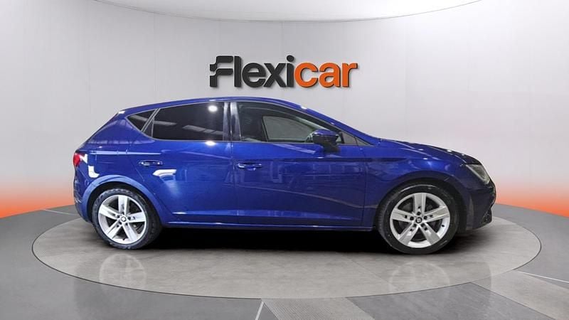 Usado Seat Leon FR 150 CV (110 kW) 2018 Violeta Berlina