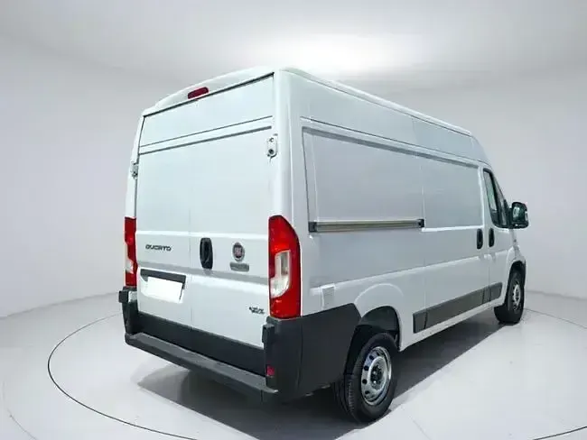 Usado Fiat Ducato 136 CV (100 kW) 2021 Blanco Van