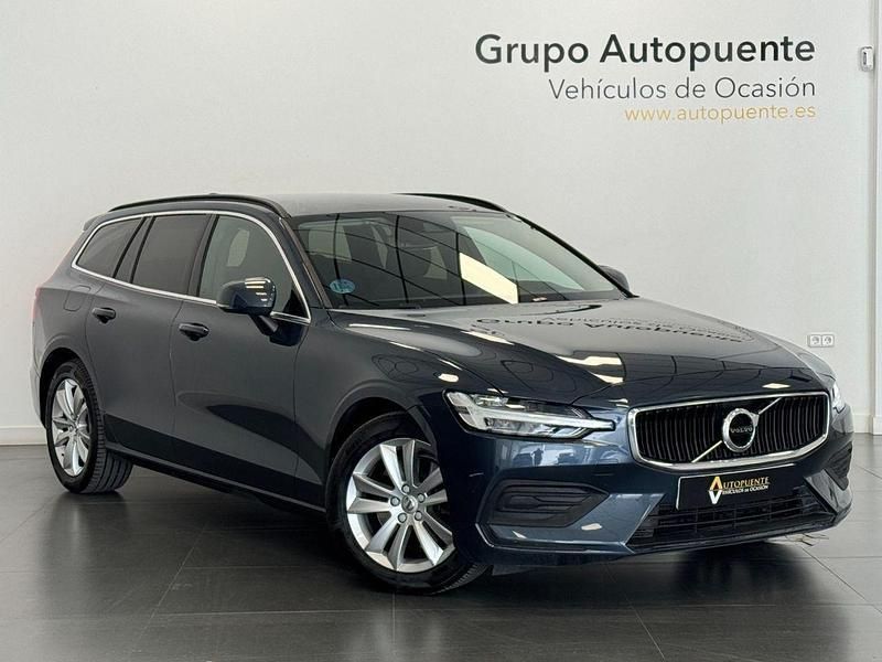 Gris / plata Usado 2021 Volvo V60 Momentum Familiar | 23.390 € (Un poco caro) - Imagen 1/4