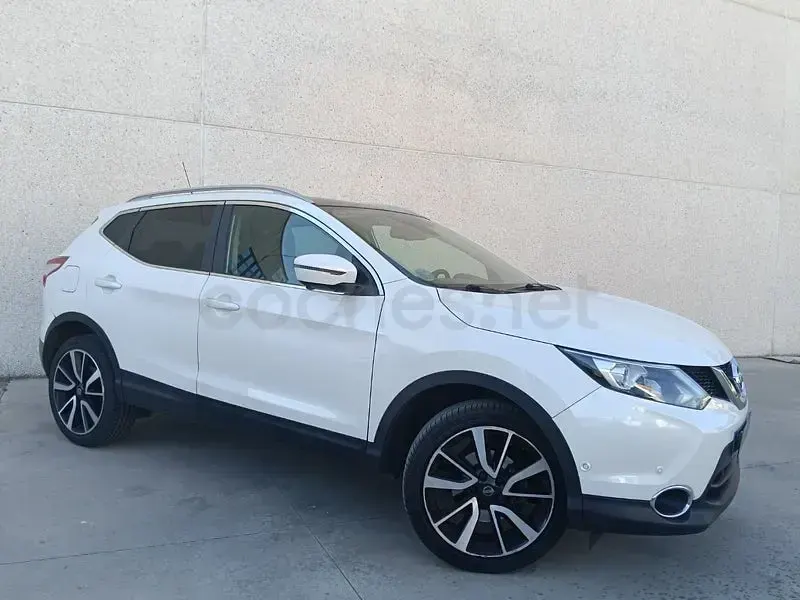 Usado Nissan Qashqai N-Connecta 110 CV (80 kW) 2017 Blanco SUV