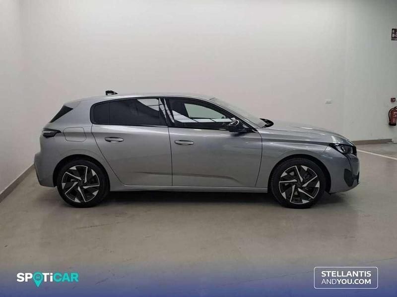 Usado Peugeot 308 Allure 137 CV (100 kW) 2024 Gris Berlina