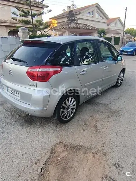 Usado Citroën C4 Picasso Exclusive 110 CV (80 kW) 2007 Gris / plata Monovolumen