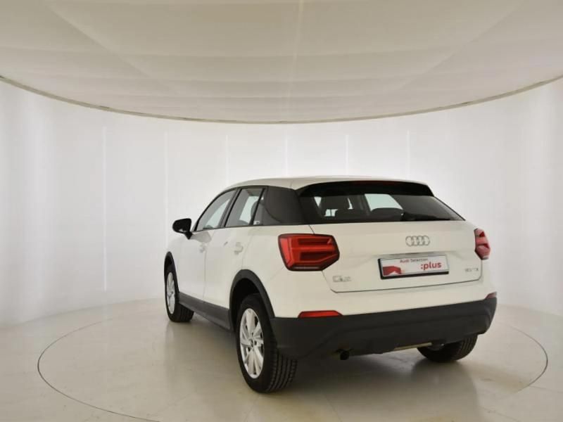 Usado Audi Q2 Advanced Plus 116 CV (85 kW) 2021 Blanco SUV