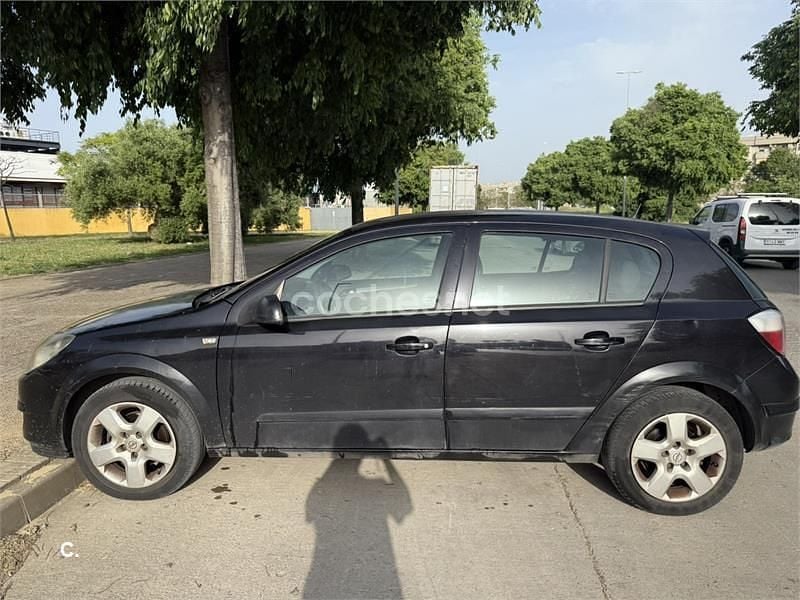 Usado Opel Astra Enjoy 100 CV (73 kW) 2006 Negro Berlina
