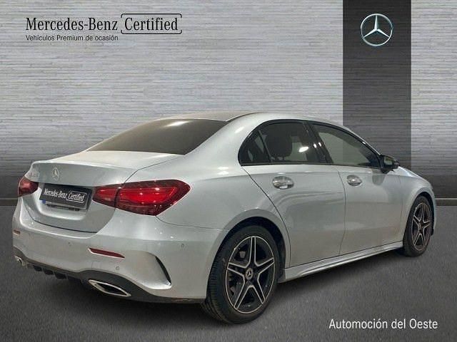 Nuevo Mercedes A180 116 CV (85 kW) 2025 Plata hightech