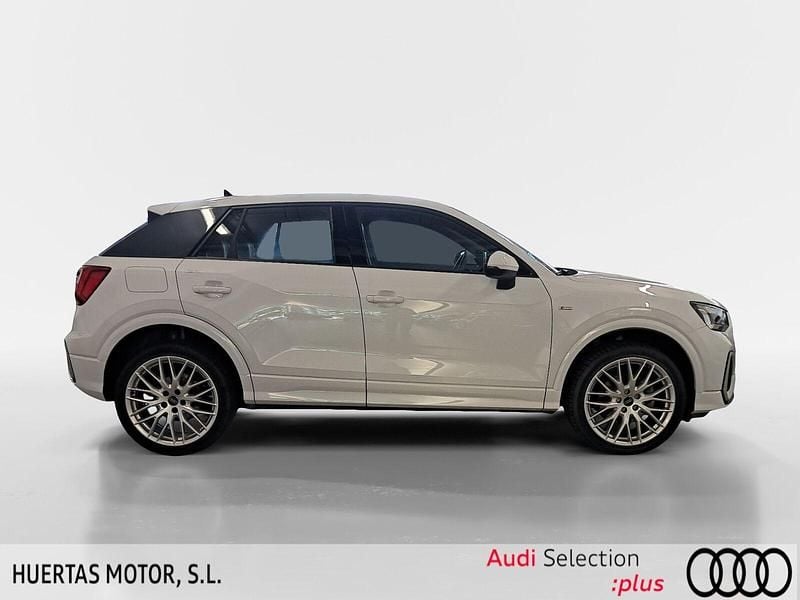 Usado Audi Q2 Ambiente 150 CV (110 kW) 2024 Blanco SUV