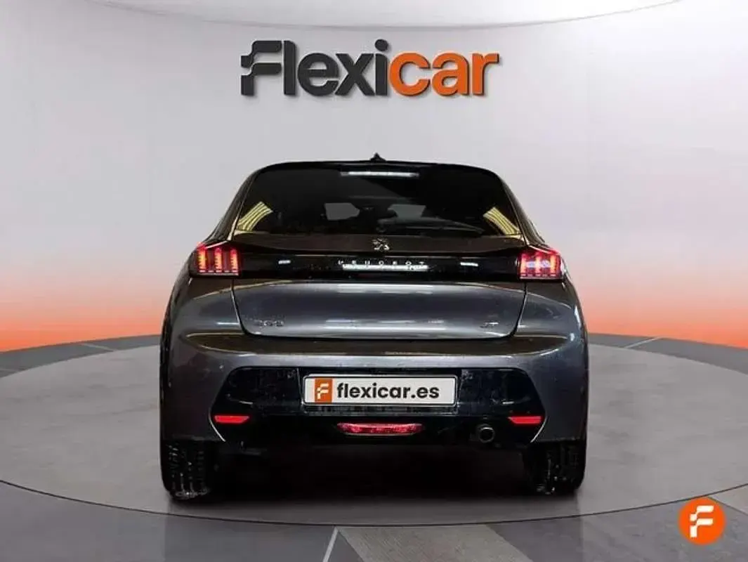 Usado Peugeot 208 GT 101 CV (74 kW) 2020 Gris Utilitario