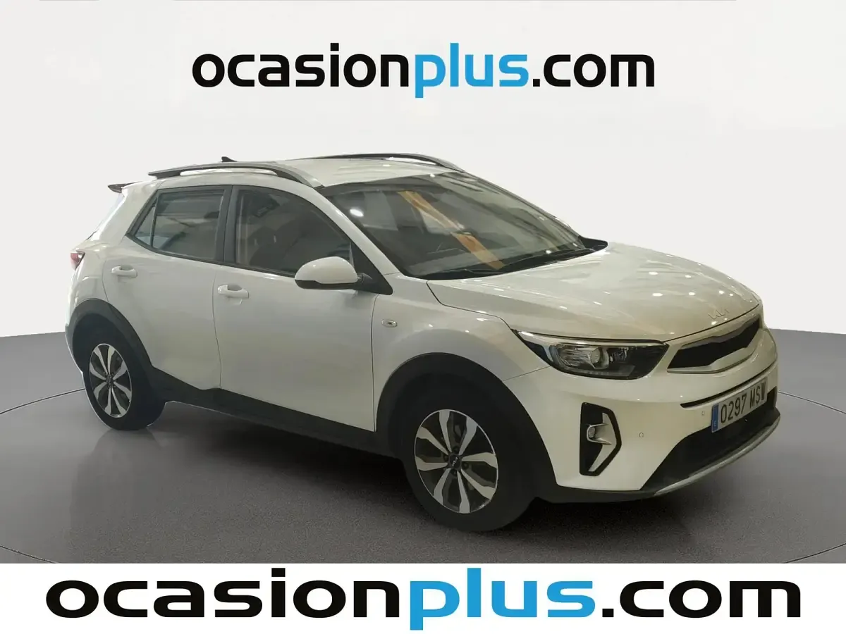 Usado Kia Stonic 100 CV (73 kW) 2024 Blanco SUV