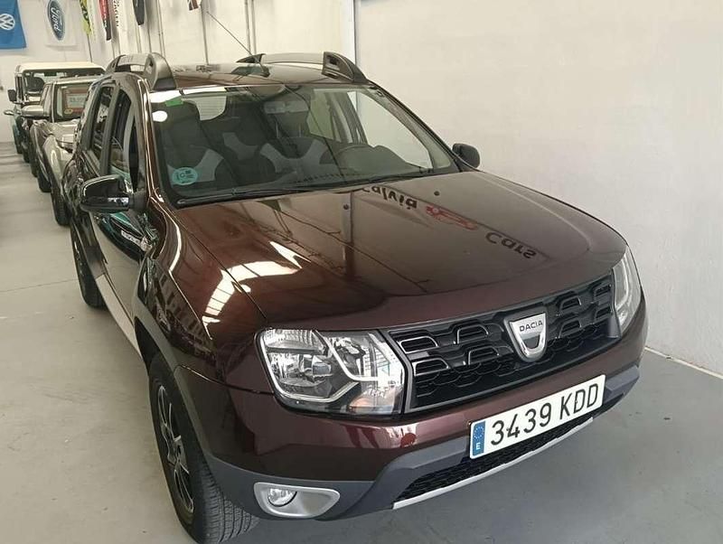 Marrón Usado 2017 Dacia Duster Black Shadow SUV | 12.950 € (Buen precio) - Imagen 1/4