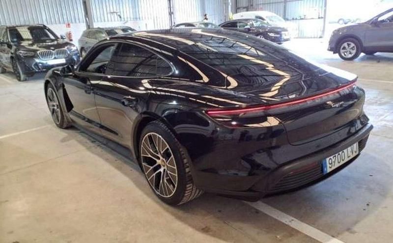 Usado Porsche Taycan 300 kW (408 CV) 2021 Negro Berlina