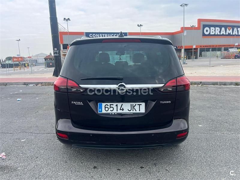 Usado Opel Zafira Tourer Excellence 140 CV (102 kW) 2015 Granate Monovolumen