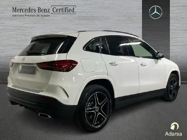 Usado Mercedes GLA250 218 CV (160 kW) 2024 Blanco SUV