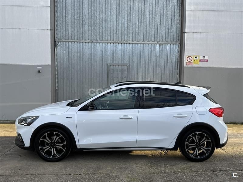 Usado Ford Focus Active X 125 CV (91 kW) 2020 Blanco Berlina