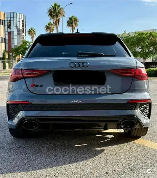 Usado Audi RS3 400 CV (294 kW) 2022 Gris / plata Berlina