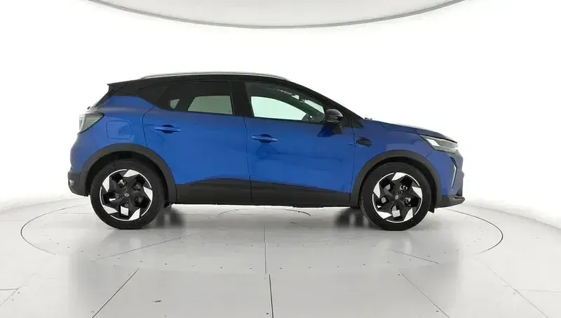 Usado Renault Captur Techno 100 CV (73 kW) 2025 Negro SUV