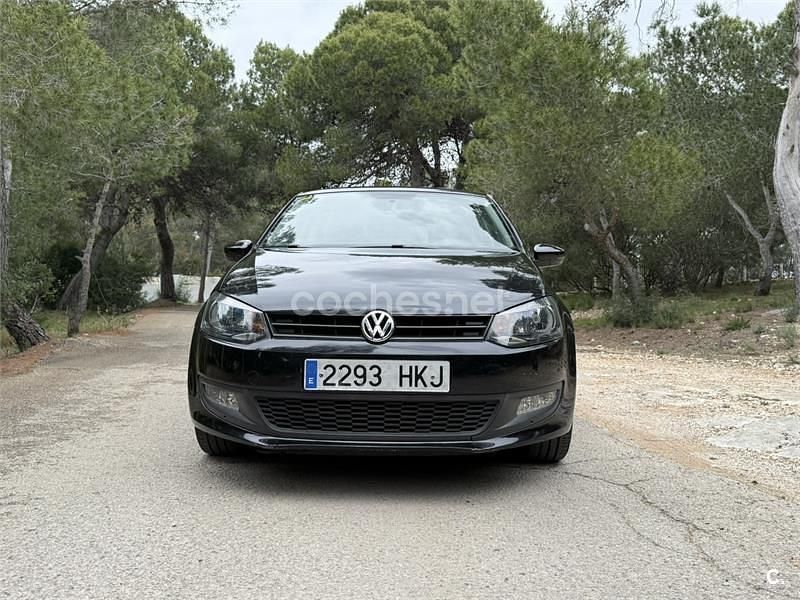Usado VW Polo Advance 85 CV (62 kW) 2012 Negro Utilitario