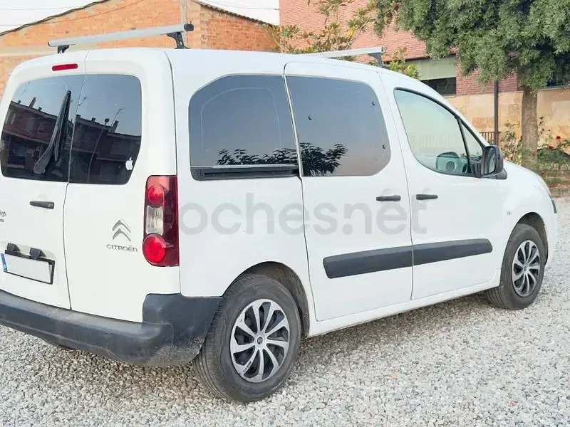 Usado Citroën Berlingo Seduction 75 CV (55 kW) 2014 Blanco Monovolumen