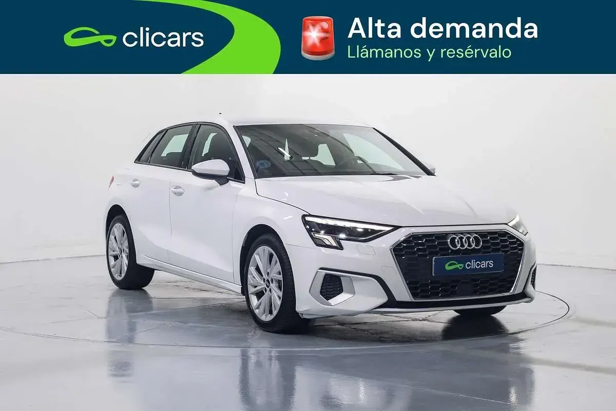 Usado Audi A3 Sportback Advanced 110 CV (80 kW) 2022 Blanco Utilitario