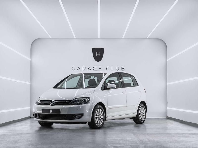 Blanco Usado 2010 VW Golf VI Advance Berlina | 6499 € (Buen precio) - Imagen 1/4