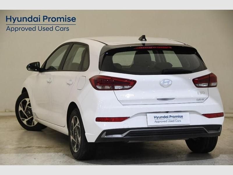 Usado Hyundai i30 100 CV (73 kW) 2024 Otro Berlina