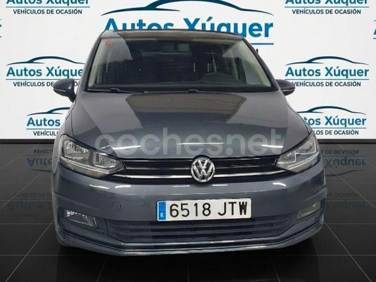 Gris / plata Usado 2017 VW Touran Edition Monovolumen | 14.999 € (Precio justo) - Imagen 1/4