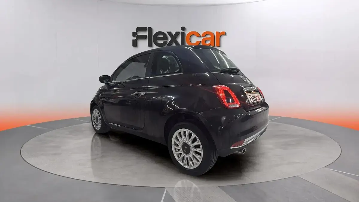Usado Fiat 500 Dolcevita 71 CV (52 kW) 2022 Negro Berlina