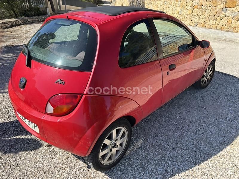 Usado Ford Ka 60 CV (44 kW) 2002 Rojo Utilitario