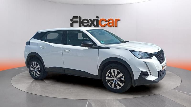 Usado Peugeot 2008 Active 110 HP (80 kW) 2022 SUV
