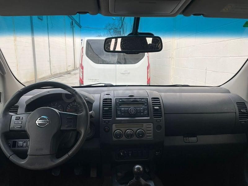 Usado Nissan Navara SE 171 CV (125 kW) 2006 Gris / plata Recogida