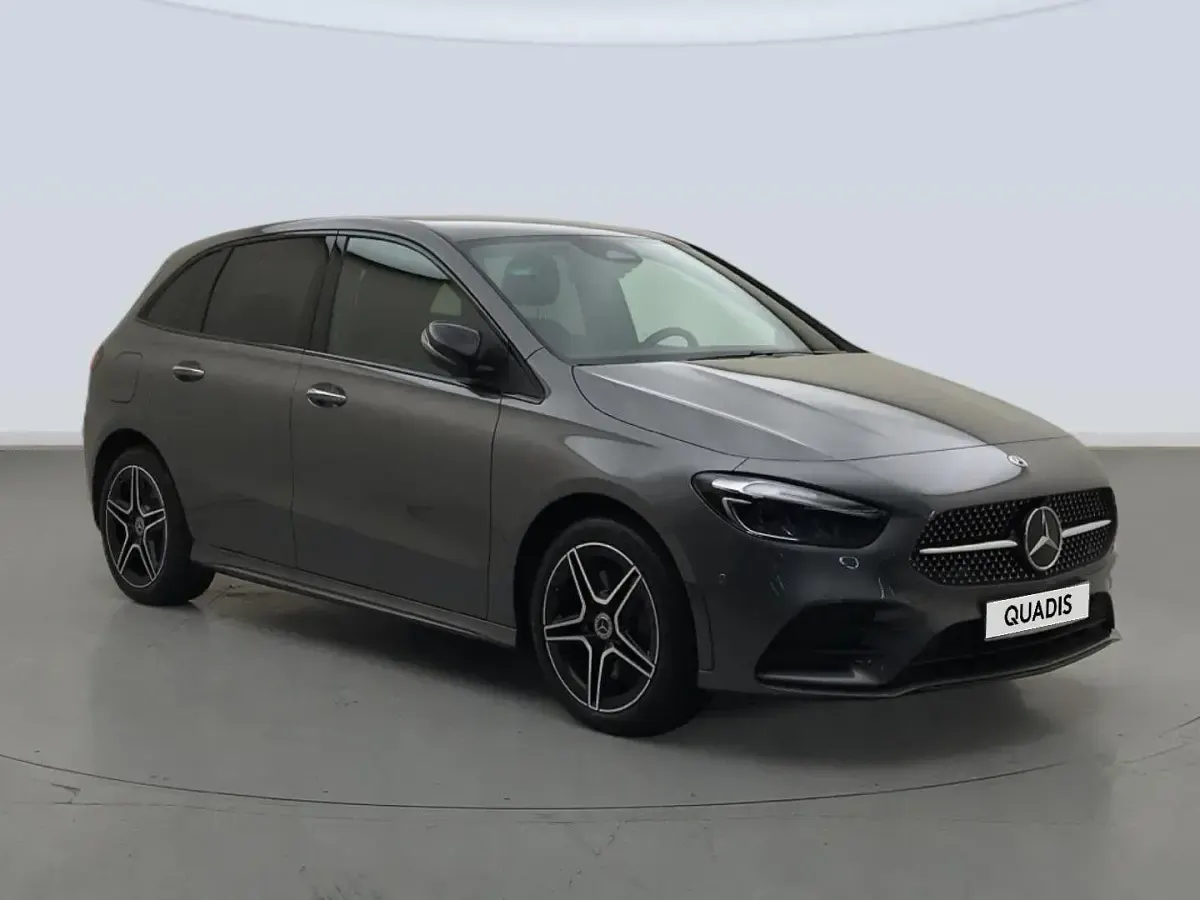 Usado Mercedes B250 218 CV (160 kW) 2025 Gris Utilitario