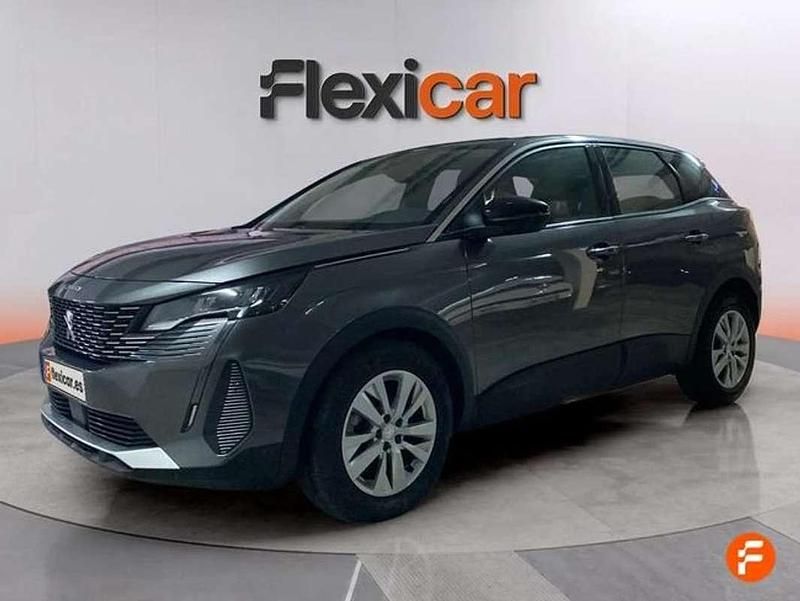 Usado Peugeot 3008 Active 131 CV (96 kW) 2022 Gris SUV