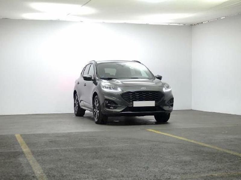 Usado Ford Kuga ST-Line 226 CV (166 kW) 2021 Gris SUV