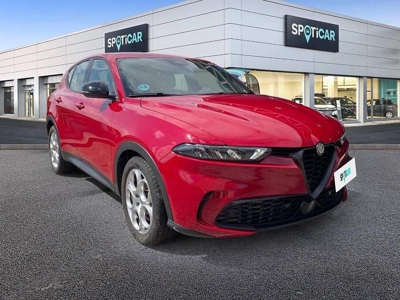 Usado Alfa Romeo Tonale Sprint 131 CV (96 kW) 2022 Rojo SUV