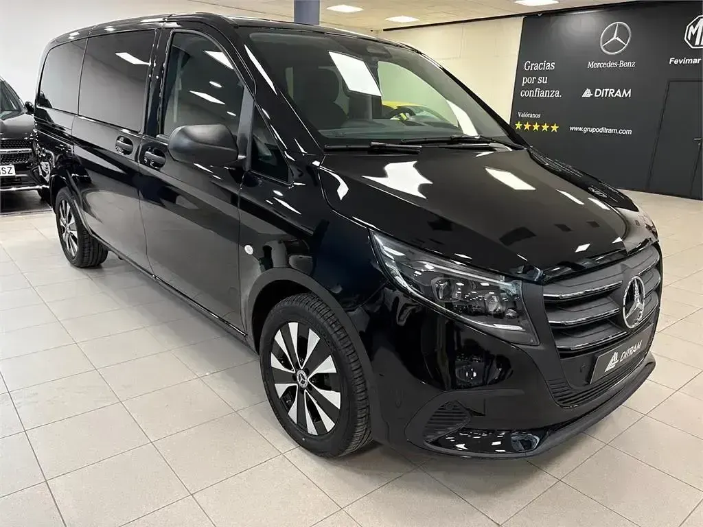 Usado Mercedes Vito 163 CV (119 kW) 2025 Negro Van