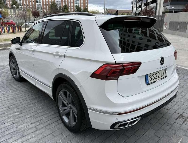 Usado VW Tiguan R-line 150 CV (110 kW) 2022 Blanco SUV