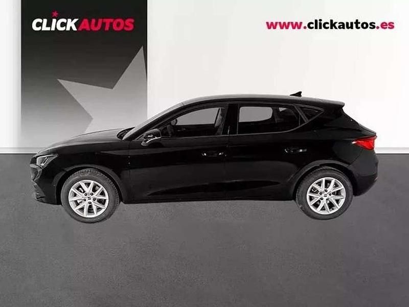 Usado Seat Leon Style 116 CV (85 kW) 2024 Negro Utilitario