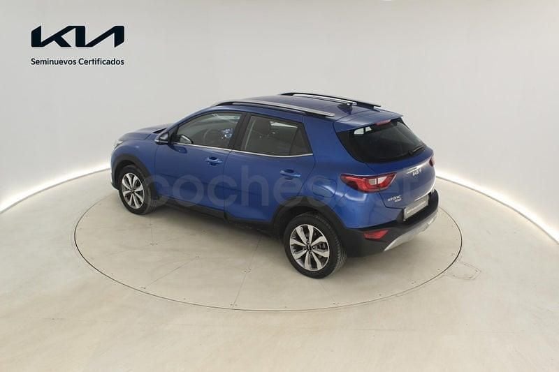 Usado Kia Stonic 84 CV (61 kW) 2024 Azul SUV