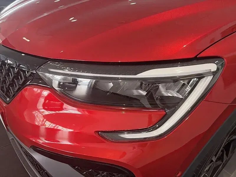 Usado Renault Arkana Esprit Alpine 94 CV (69 kW) 2026 Rojo SUV