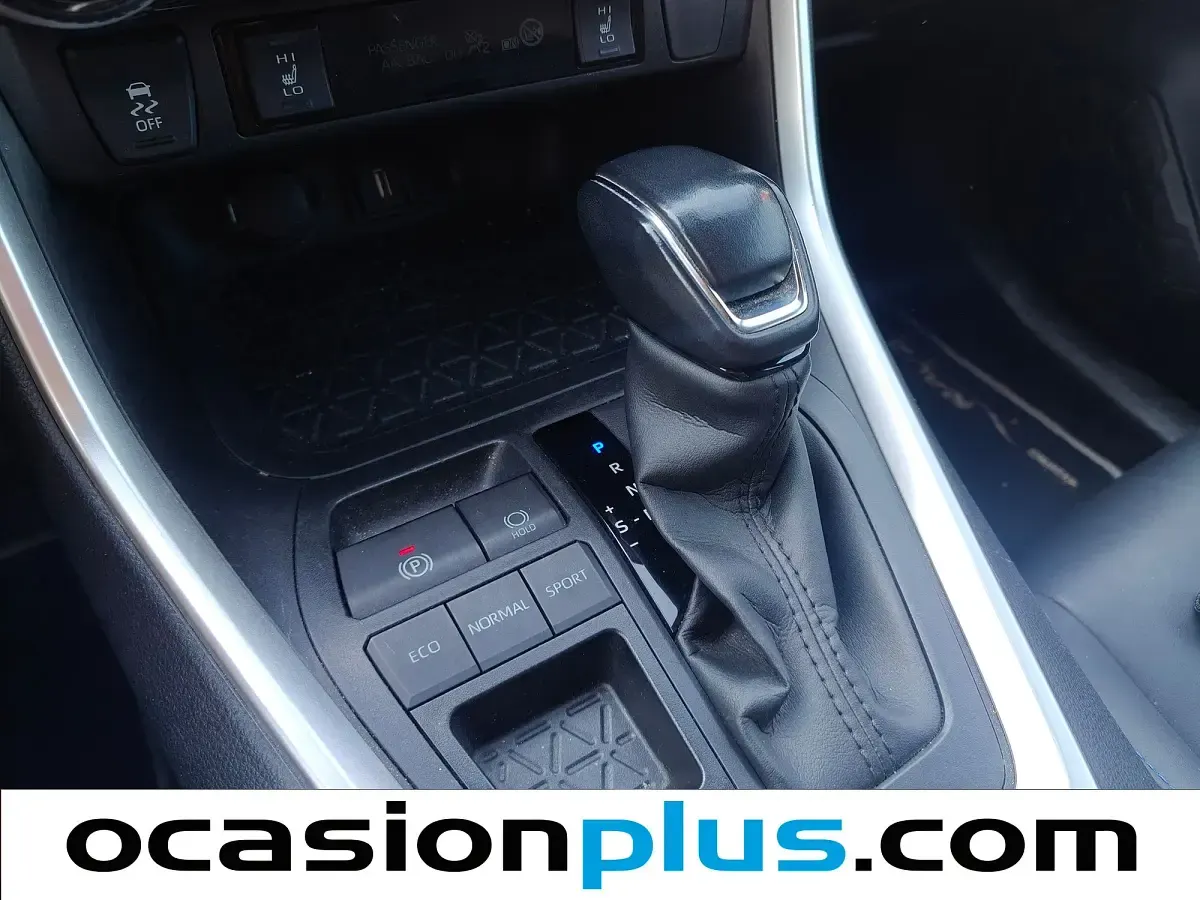 Usado Toyota RAV4 Luxury 218 CV (160 kW) 2022 SUV