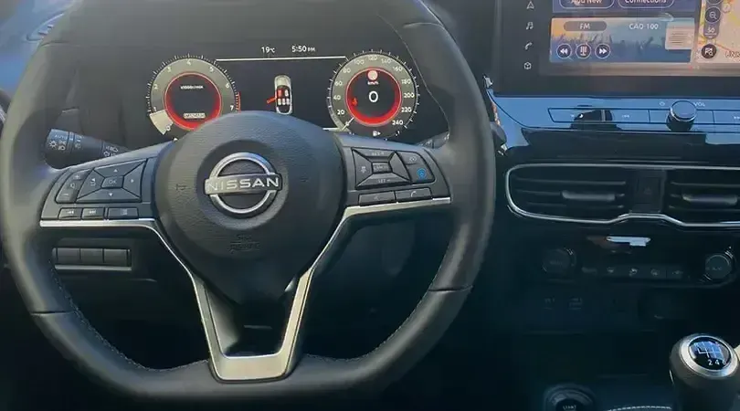 Nuevo Nissan Juke Tekna 114 CV (83 kW) 2025 Katana grey black metalizado SUV